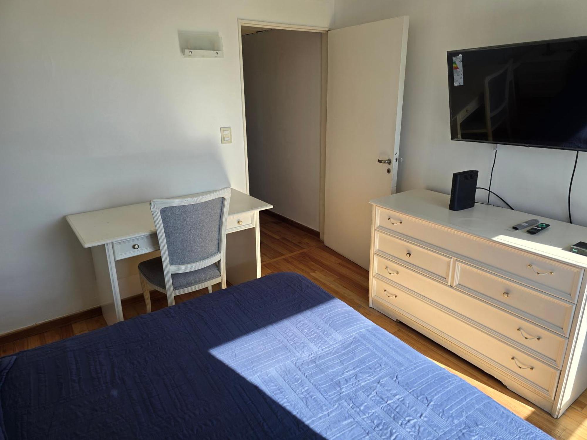 Avenida Corrientes 820 - Ciudad De Buenos Aires - Apartment — Fotos 1